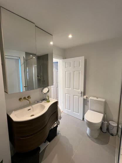 Bathrooms project photo 5 by Ace Alfa Construction