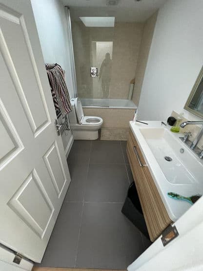 Bathrooms project photo 7 by Ace Alfa Construction